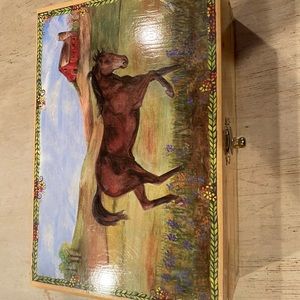 Jewelry box with music box